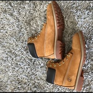 Timberland 6” Premium Waterproof Boys Size 6.5